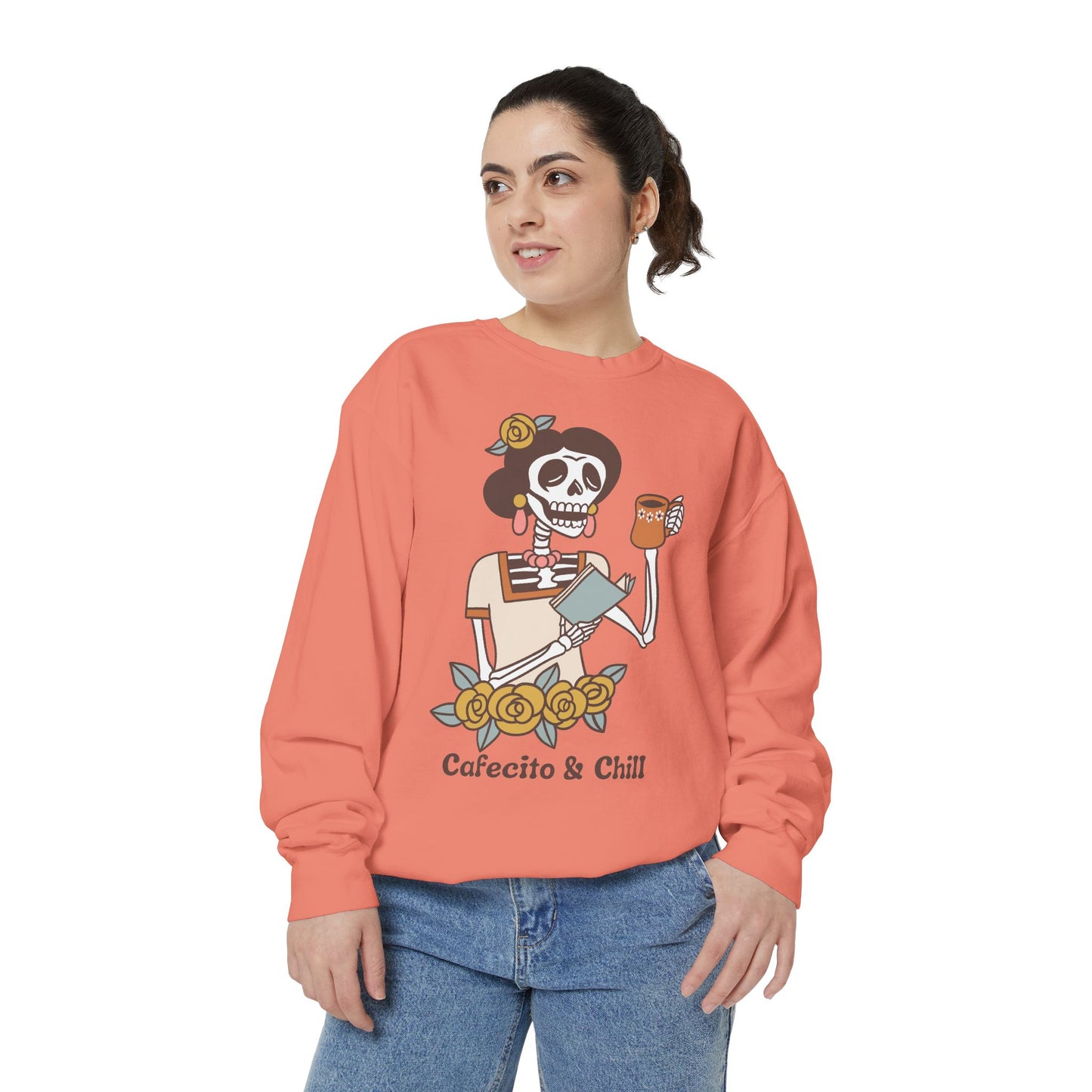 Sweatshirt - Cafecito & Chill with Catrina Drinking Coffee Design