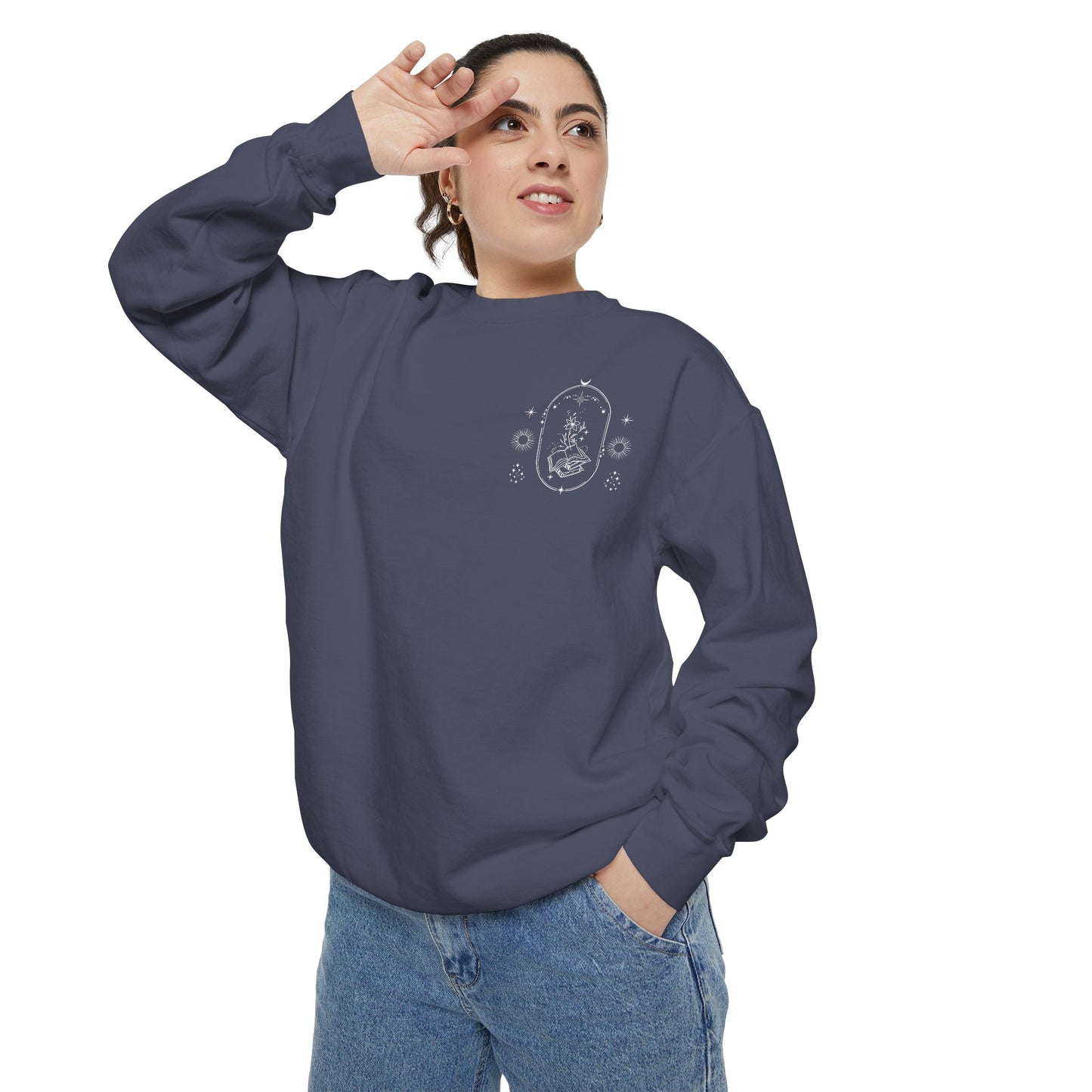 Book Lover Sweatshirt - 'A Book a Day Keeps the Chisme Away'