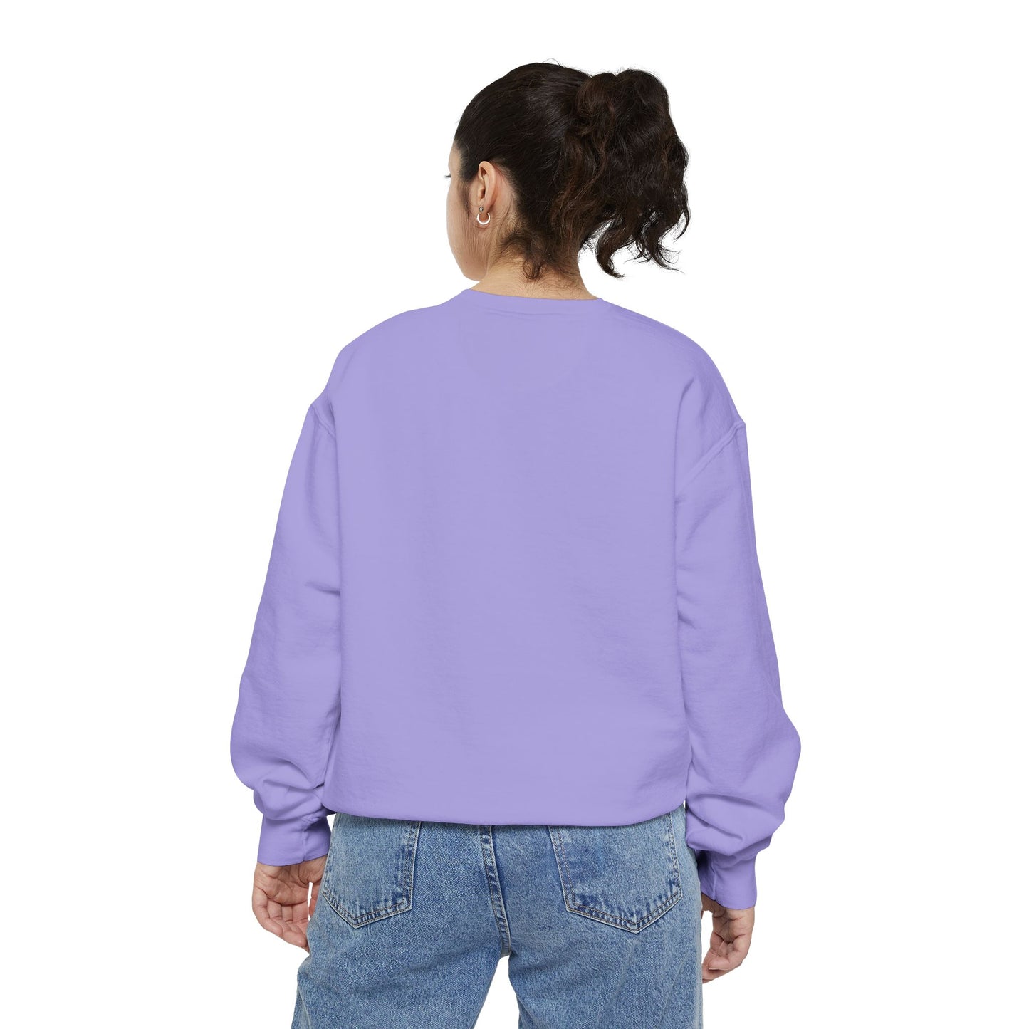 Bookish Latina Sweatshirt- with hearts design
