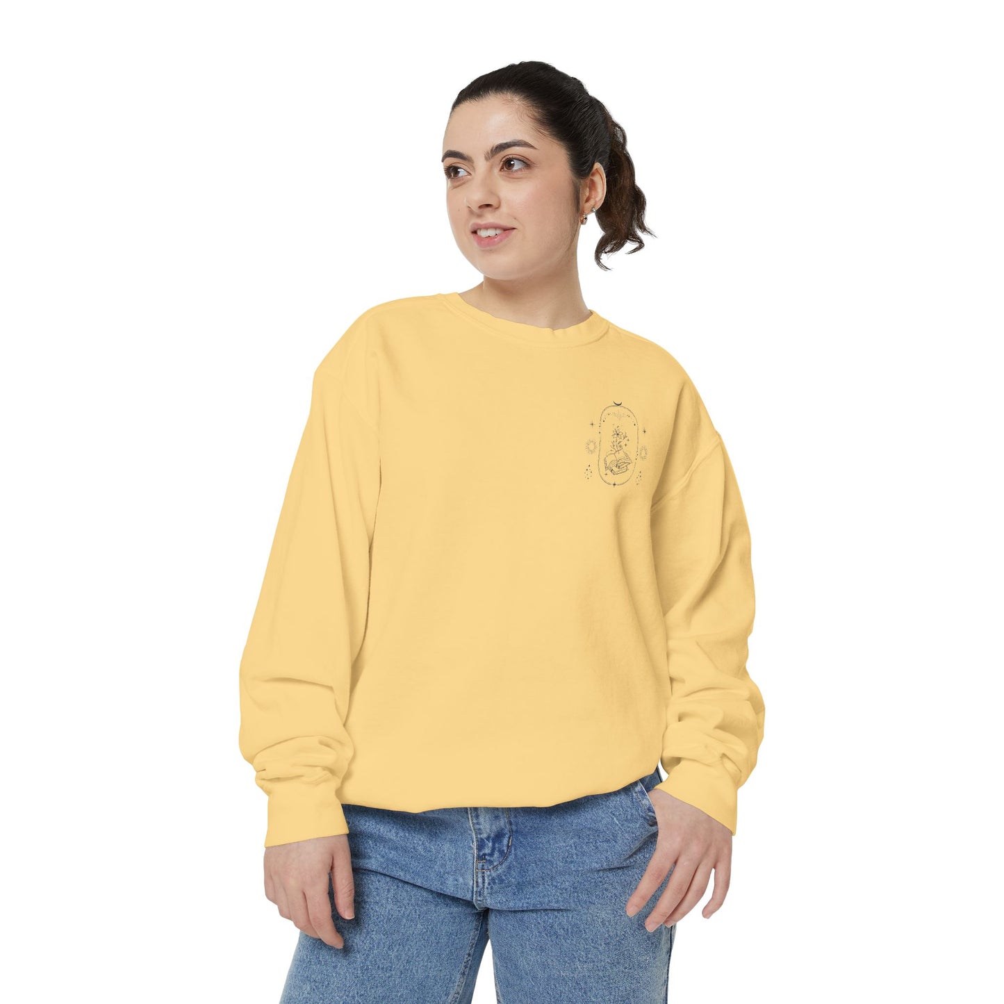 Book Lover Sweatshirt - 'A Book a Day Keeps the Chisme Away'