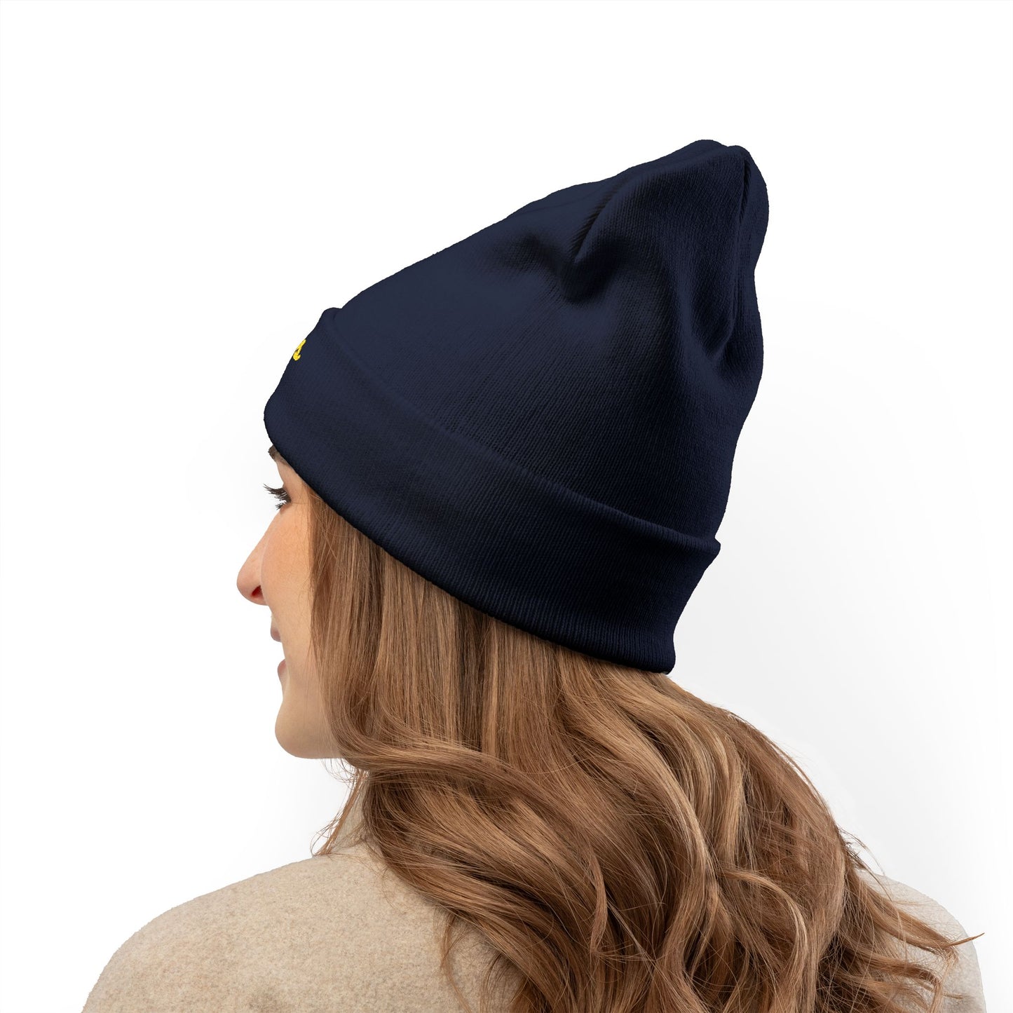 Beanie Hat Embroidered with raíces