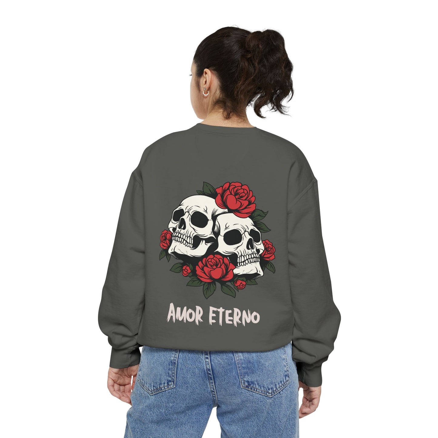 Skull and Roses Sweatshirt - Amor Eterno Design