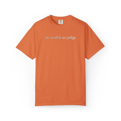 We read and we judge T-Shirt