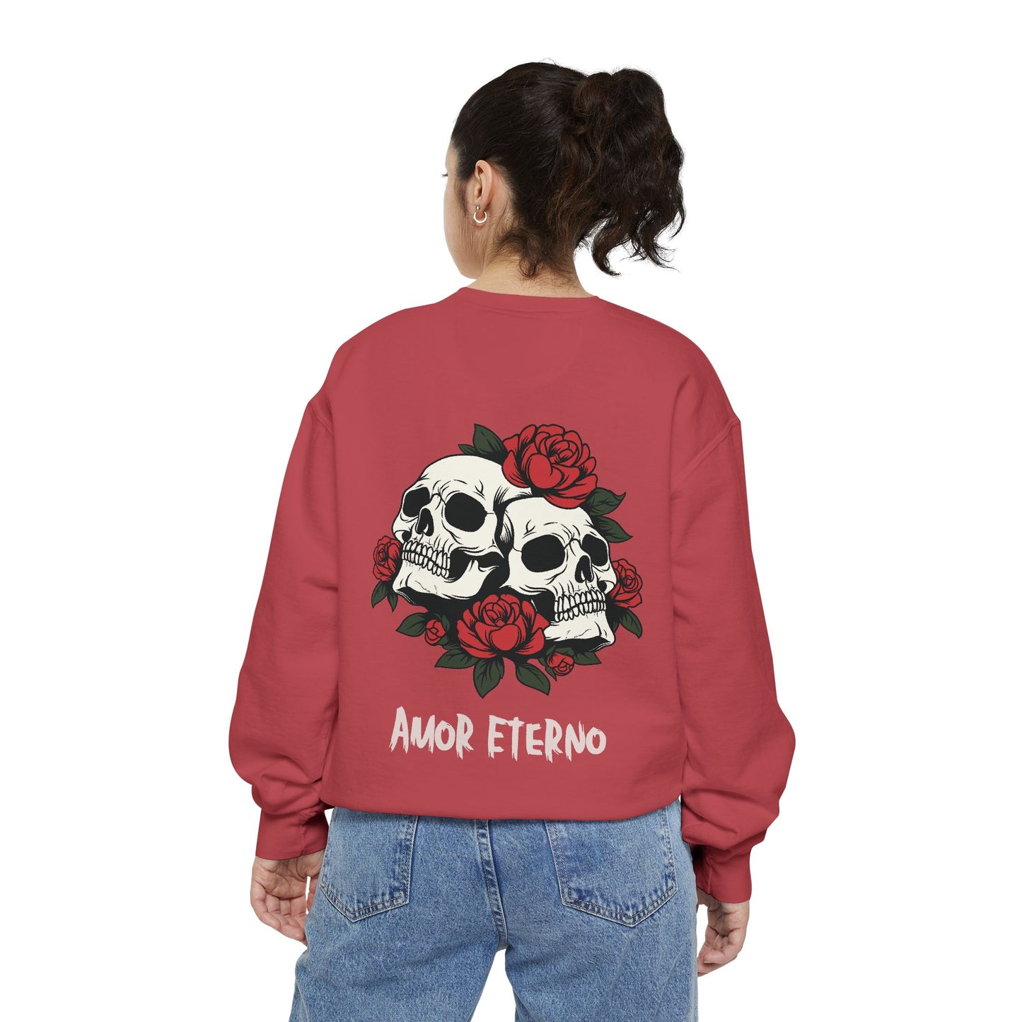 Skull and Roses Sweatshirt - Amor Eterno Design