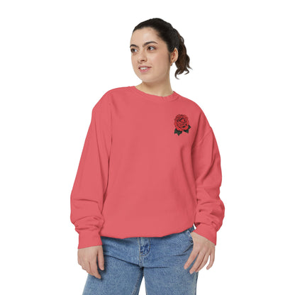Skull and Roses Sweatshirt - Amor Eterno Design