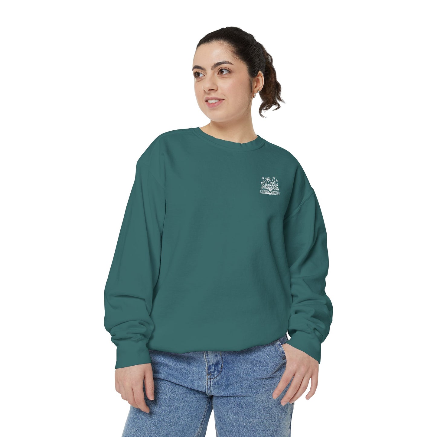 Solo Te La Pasas Leyendo Crewneck Sweatshirt