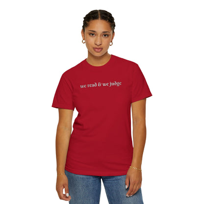 We read and we judge T-Shirt