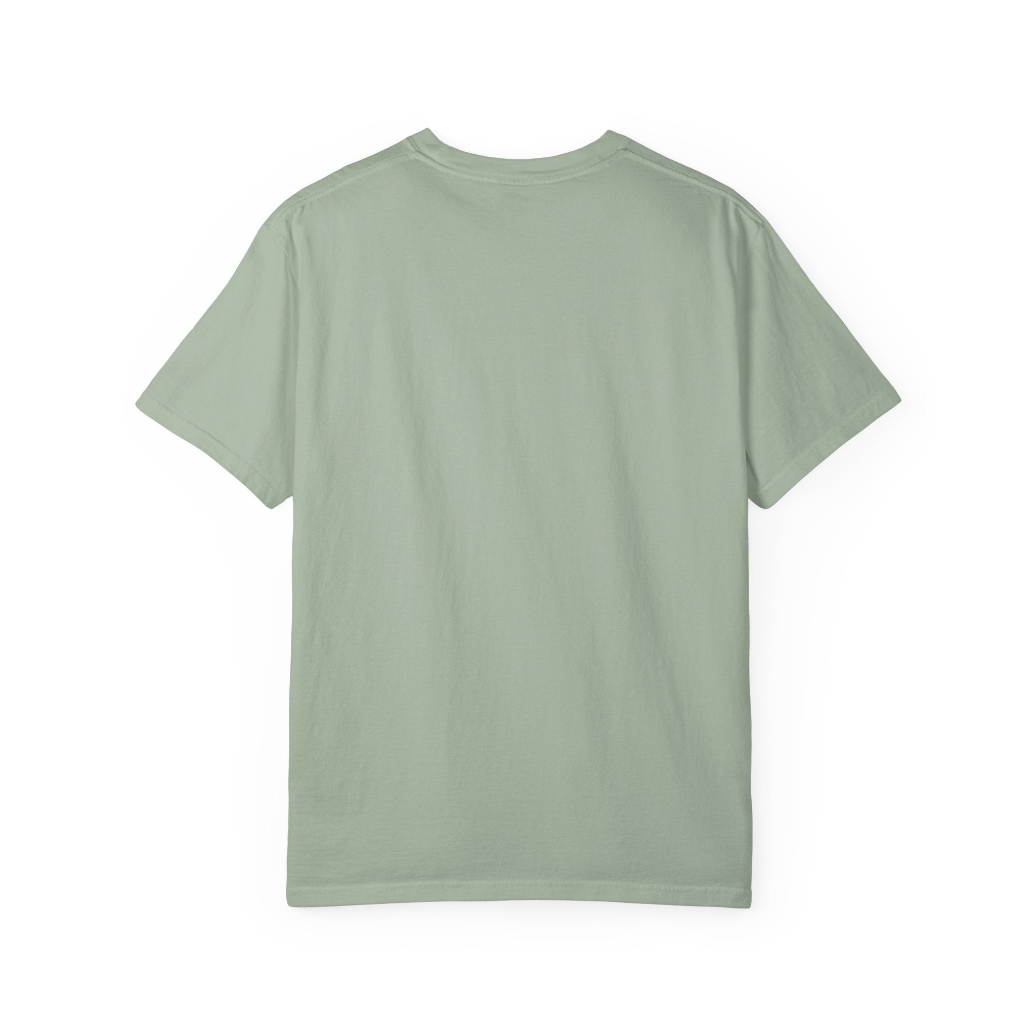 La Niña Fresa T-shirt — Playful Spanish Phrase Graphic Tee