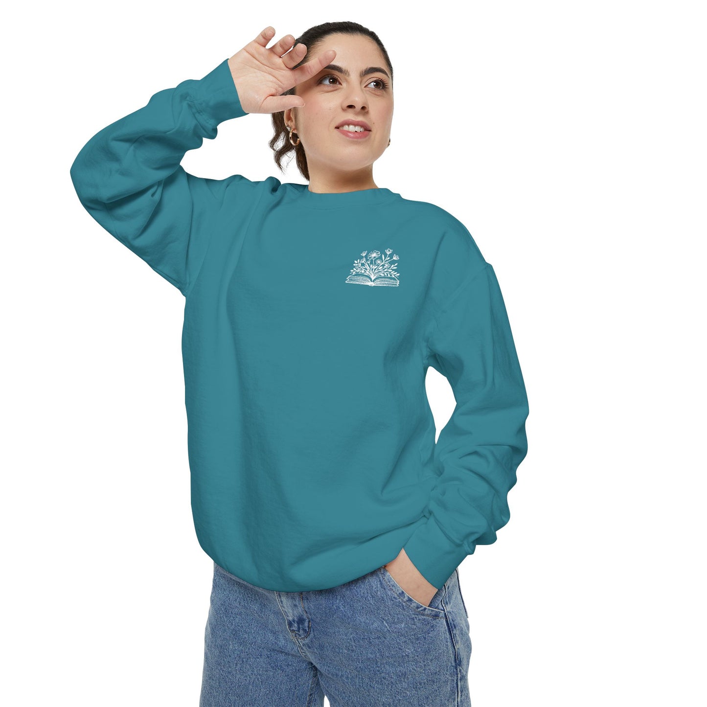 Solo Te La Pasas Leyendo Crewneck Sweatshirt