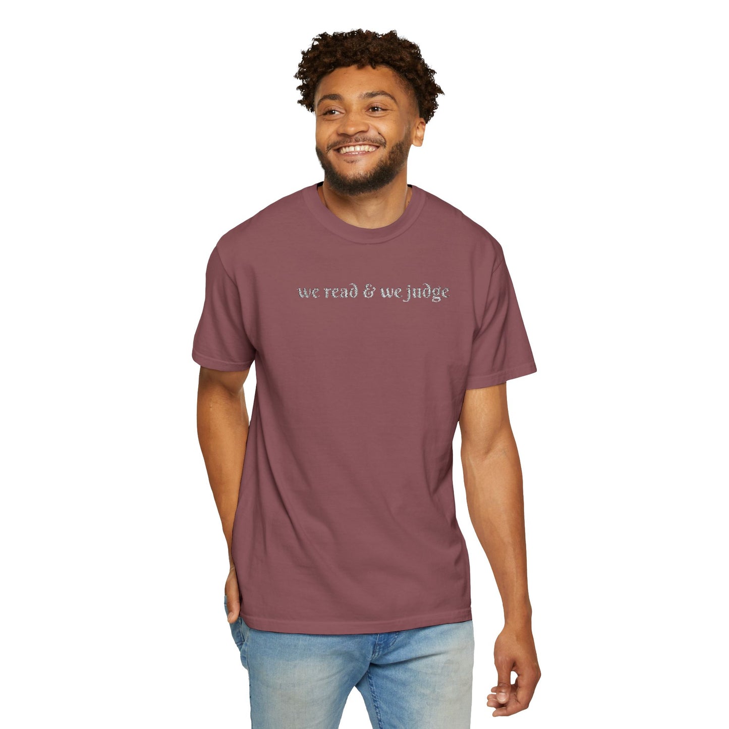 We read and we judge T-Shirt