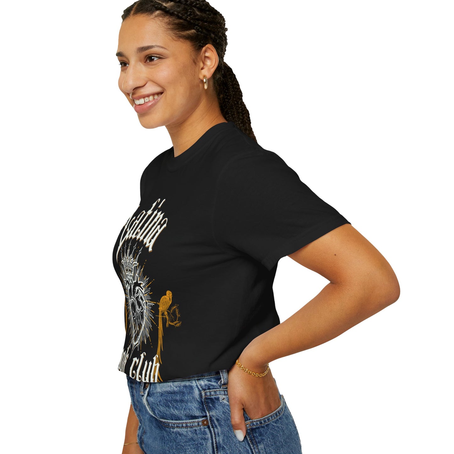 Latina Book Club T-shirt with Heart Anatomy Design