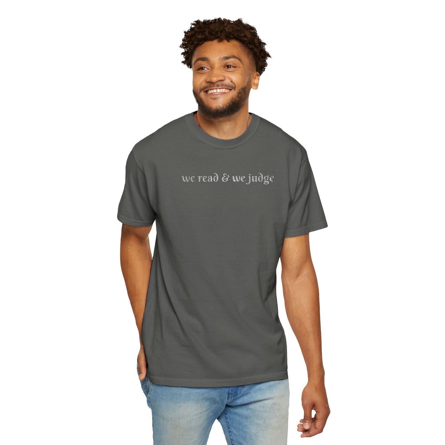 We read and we judge T-Shirt