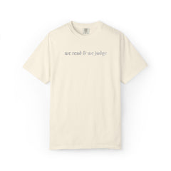 We read and we judge T-Shirt