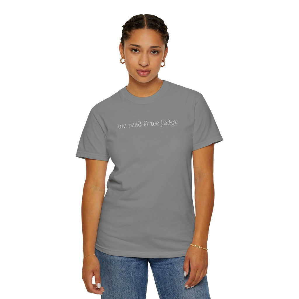 We read and we judge T-Shirt