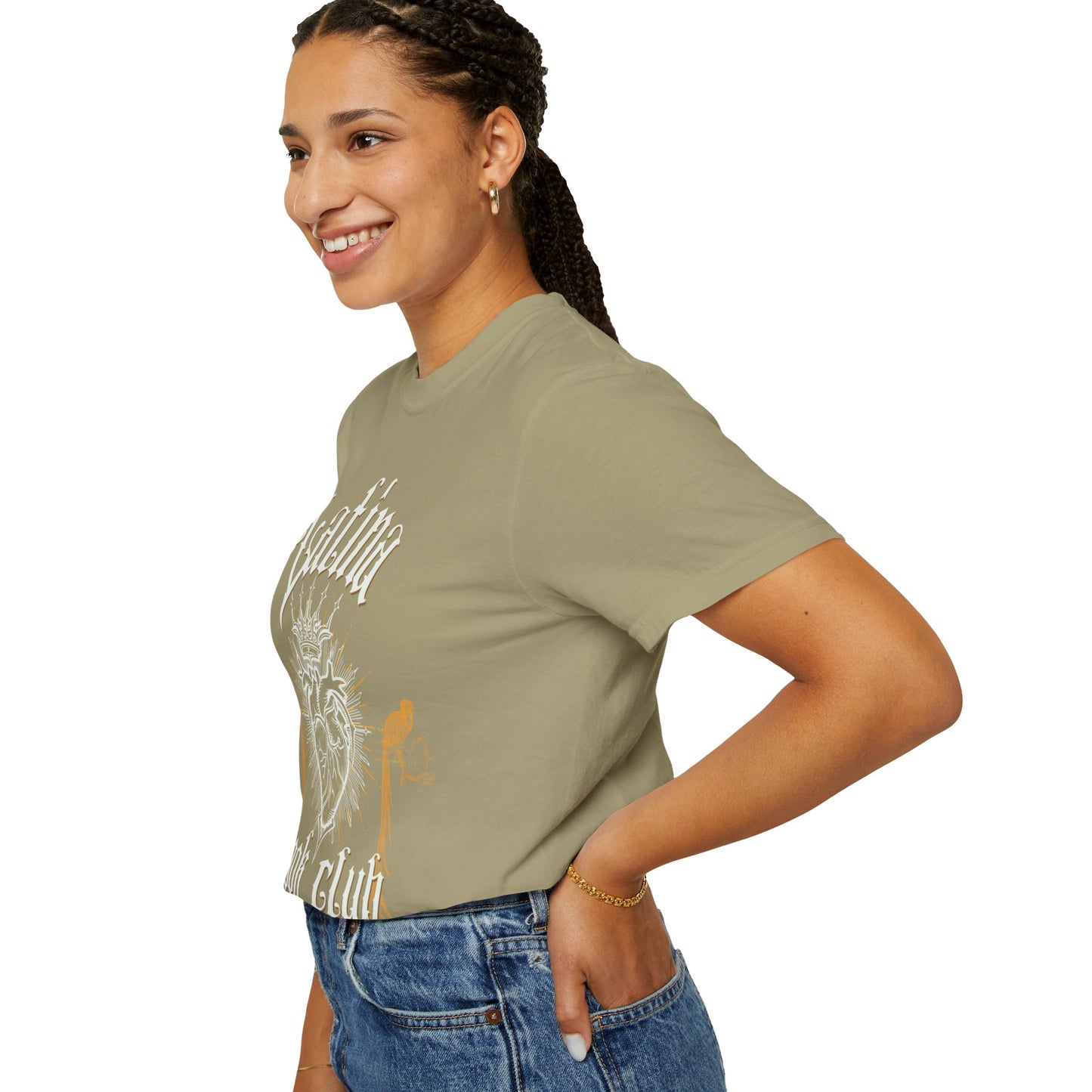 Latina Book Club T-shirt with Heart Anatomy Design