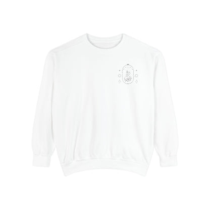 Book Lover Sweatshirt - 'A Book a Day Keeps the Chisme Away'
