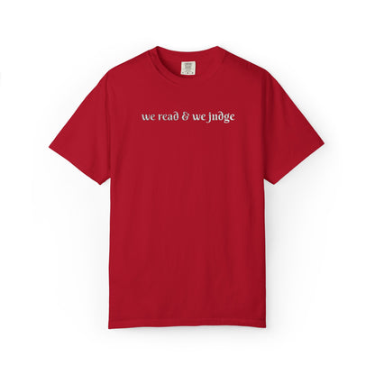 We read and we judge T-Shirt