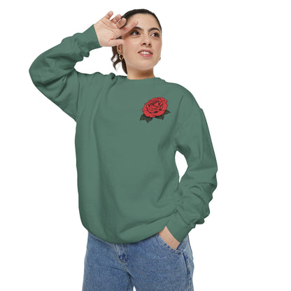 Skull and Roses Sweatshirt - Amor Eterno Design